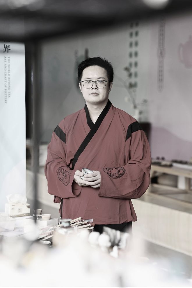 】工匠卢震峰陶艺作品展出AG真人国际游戏【诸暨